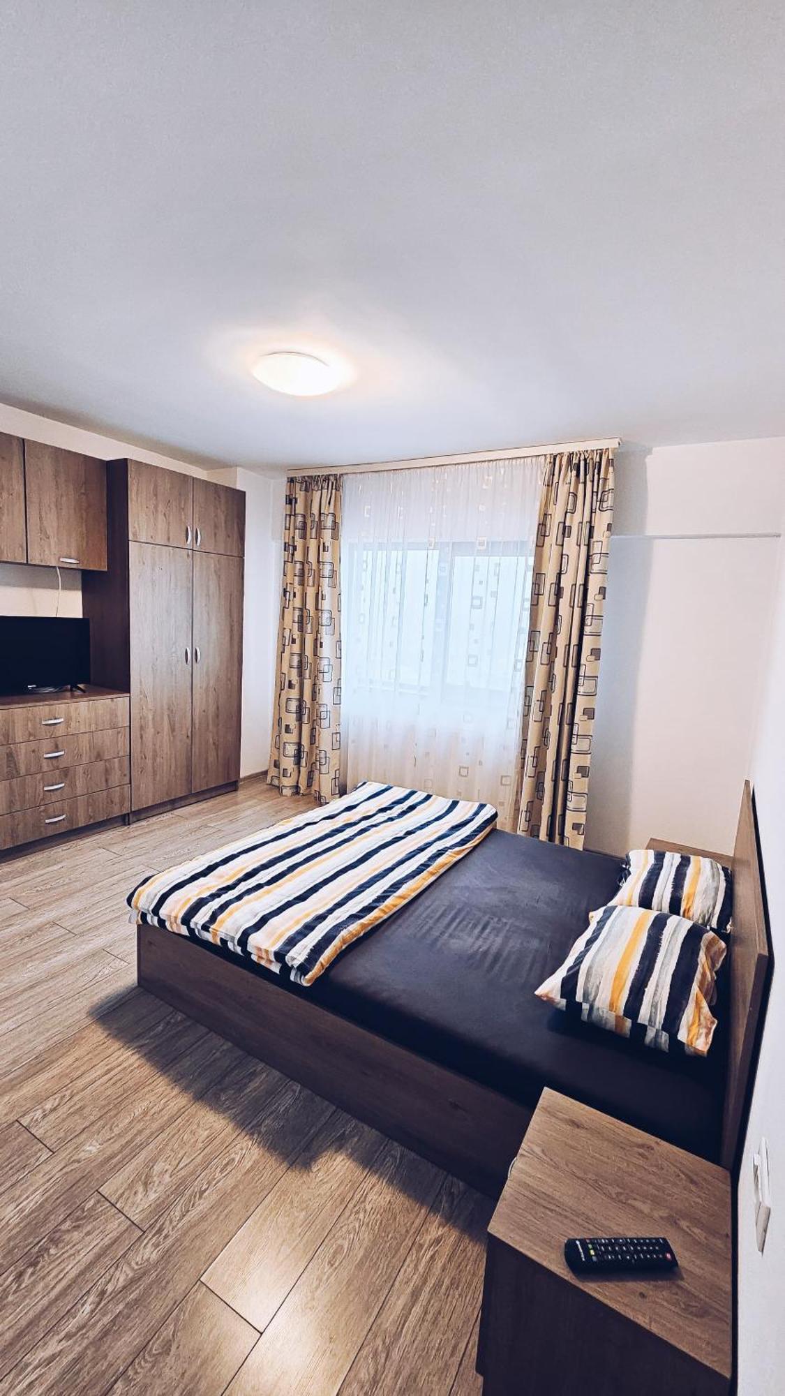 Apartament Dem Radulescu 3 Camere! Рымнику-Вылча Экстерьер фото