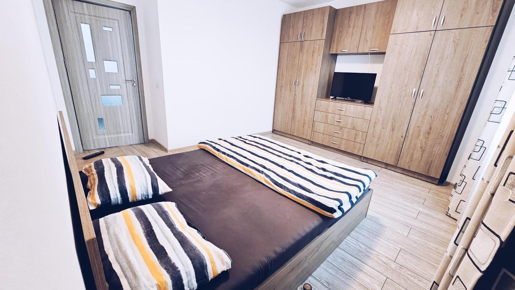 Apartament Dem Radulescu 3 Camere! Рымнику-Вылча Экстерьер фото